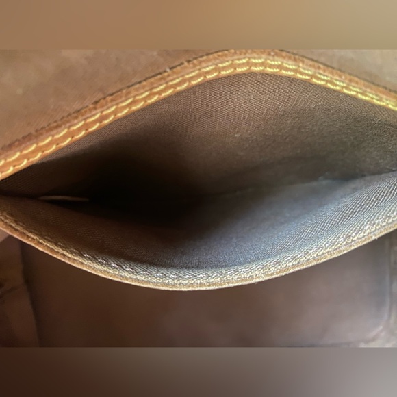 Louis Vuitton Alma Mm Bag - Picture 10 of 13